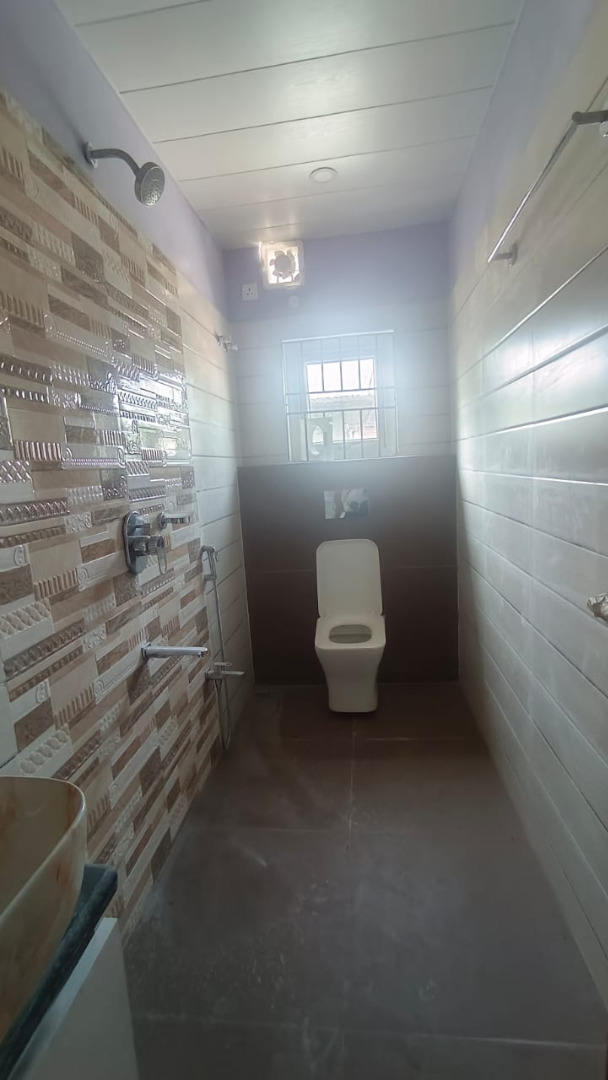 Semi Furnished 3bhk in BT College Rd, Lachit Nagar, Guwahati, Assam, India for Rent